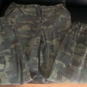 Fashion nova camo pants joggers